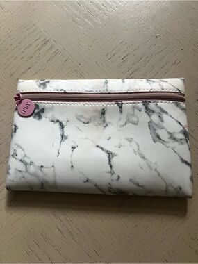 IPSY Glam Bag Makeup Cosmetic Bag Pouch JANUARY 2020 White Marble